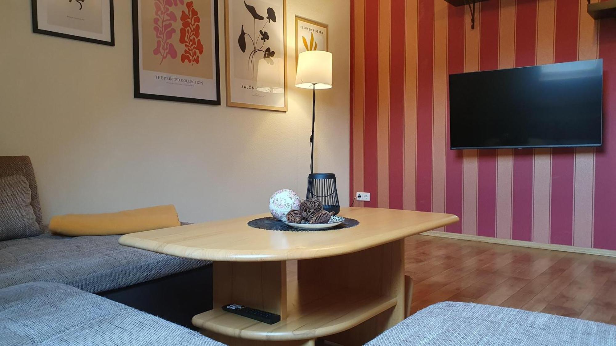 Ferienwohnung Im Gutshof Direkt Gegenueber Dem Schloss, Rhododendronpark Mit Terrasse Und Wlan Kromlau Eksteriør billede