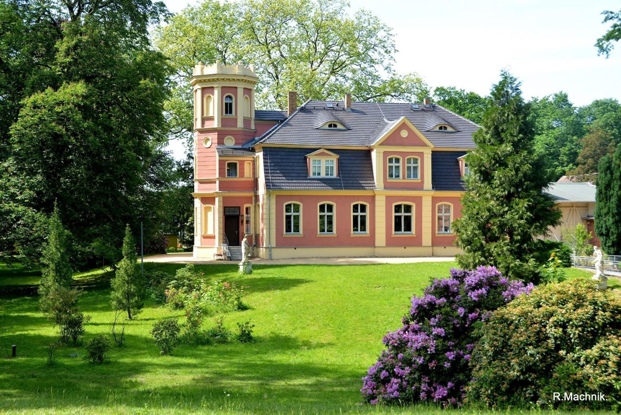 Ferienwohnung Im Gutshof Direkt Gegenueber Dem Schloss, Rhododendronpark Mit Terrasse Und Wlan Kromlau Eksteriør billede